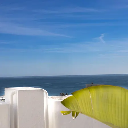 Διαμέρισμα Beachfront - Amazing Ocean View *