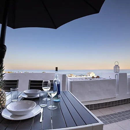 Beachfront - Amazing Ocean View Apartment *